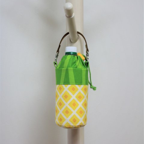 【New】本革持ち手のパイナップル柄の保冷・保温ペットボトルホルダー