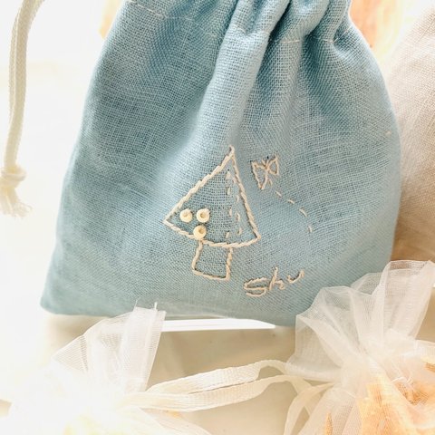 No.867▶︎刺繍＊ヒノキのサシェ