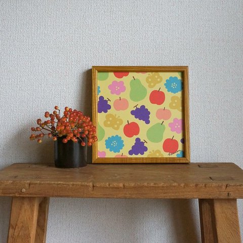 「花と果実と蝶模様（イエロー）」20cm角ポスター