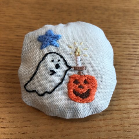 綿入りふっくらハロウィンブローチ