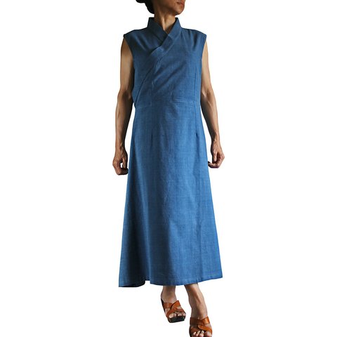 ジョムトン手織り綿チュバ風ドレス インディゴ（DFS-039-03）