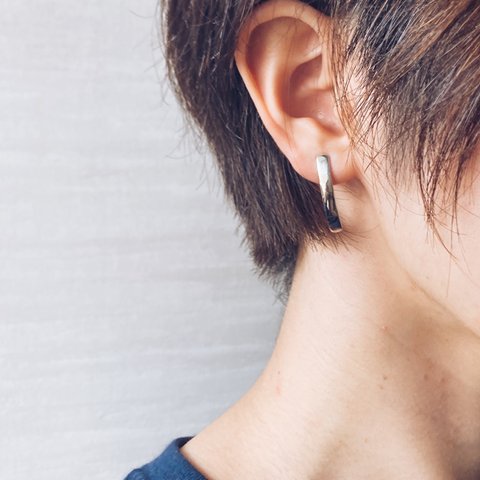 curved bar earring/pierce 【silver925】/シンプル　華奢　シルバー　シルバー925　シルバーイヤリング　シルバーピアス