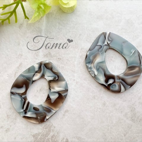 【2個】グレー  べっ甲柄  チェーンチャーム  アクリルチャーム  51mm×47mm♡ #31983