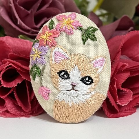 刺繍ブローチ　猫ブローチ　ヘアゴム　クリスマス　プレゼント　ハンドメイド