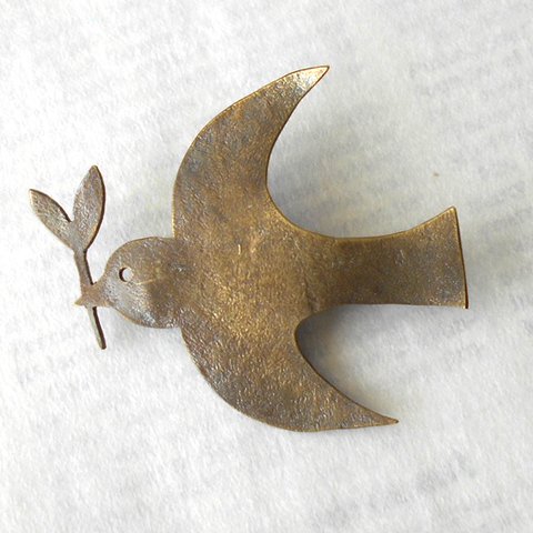 真鍮の鳥ブローチ・アンティーク調