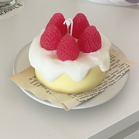 strawberry cake candle