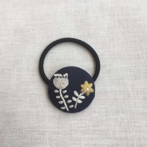 手刺繍 ☆ ヘアゴム