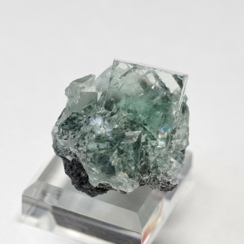フローライト 【一点物】 原石 鉱物 天然石 (No. 1225)