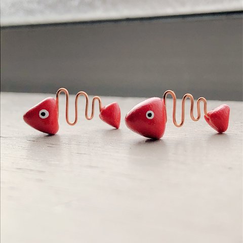 お魚ピアス