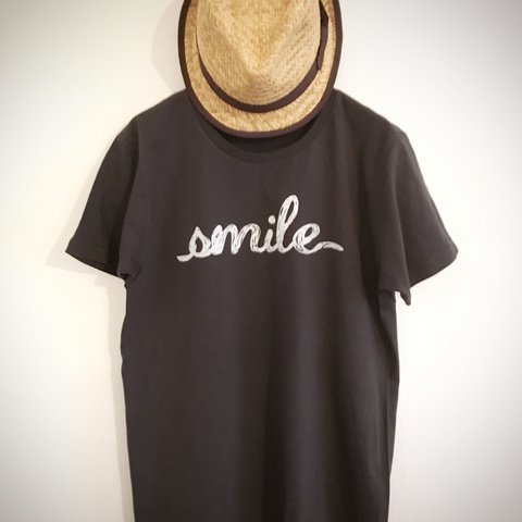 smileロゴTシャツ