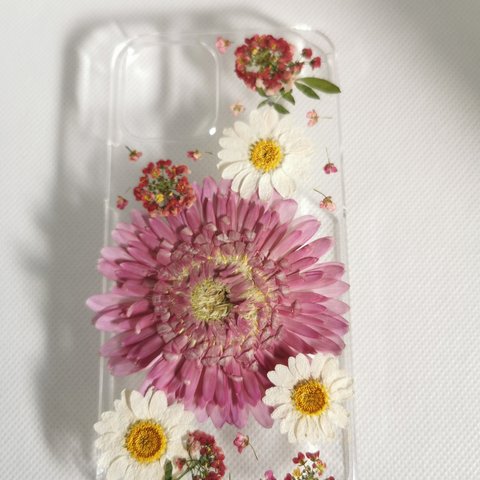 【再販】ピンクのガーベラ　押し花iPhoneケース　押し花スマホケース　携帯ケース　携帯カバー