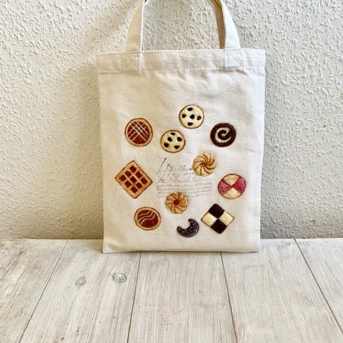 Cafe-sweets☆羊毛刺繍 キャンバストート〜クッキーアソート🍪🧇🍪