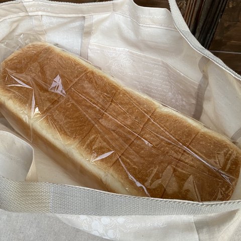 ベリー生成り×ベージュ　食パン🍞3斤用エコバッグ　ちょこっとミナペルホネン　こんなの欲しかった😍