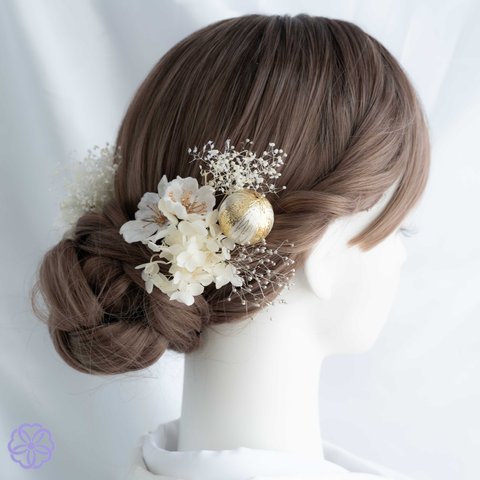 桜と鞠の髪飾り　白×金　成人式　卒業式　袴　着物　振袖　花嫁　ブライダル　結婚式ヘアアクセサリー