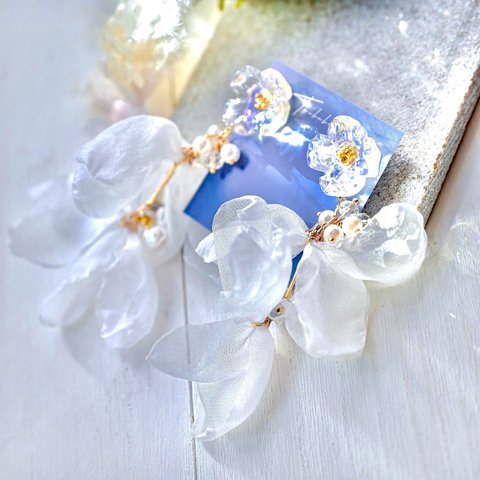 [イヤリング(クリップ式)/ピアス]clear chiffon flower