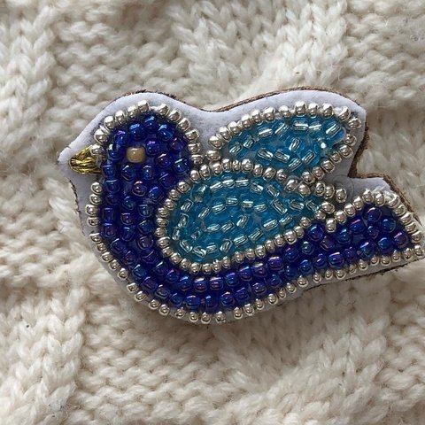 ビーズ刺繍ブローチ☆小鳥