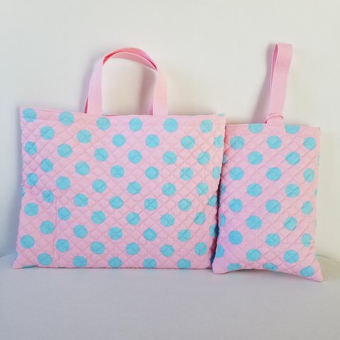 ★送料無料★入園入学　２点セット　大きな水玉　ピンク×ブルー　女の子　ドット　絵本袋　うわばき袋