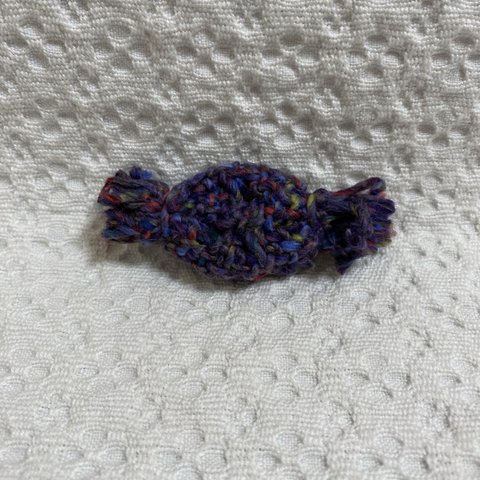 手織りピースのヘアクリップ・紫