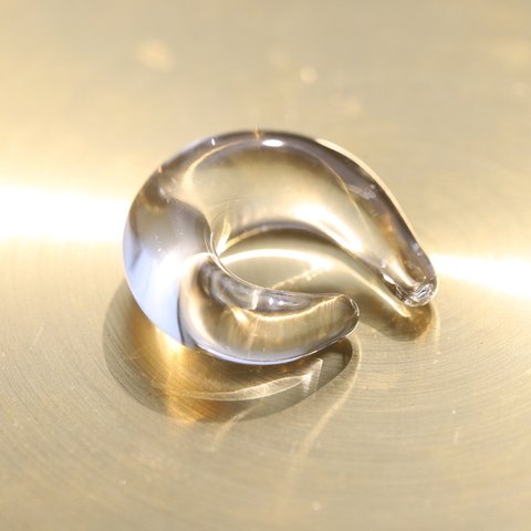 Ear Cuff Clear：波動玉®【現品一点物】