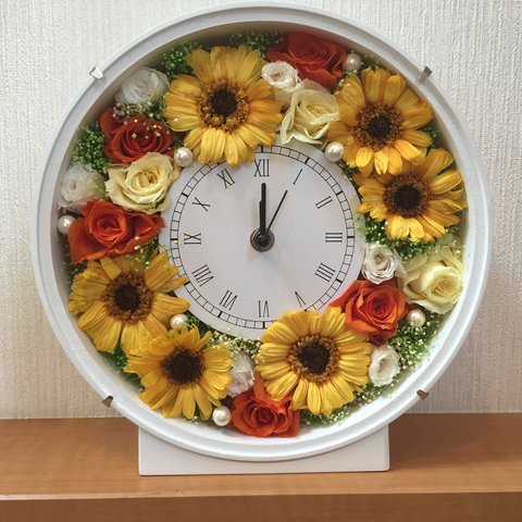ガーベラ&バラの豪華な花時計