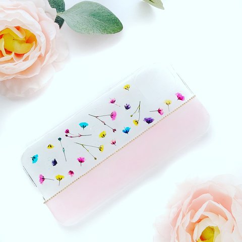  カラフルなカスミソウの押し花スマホケース 