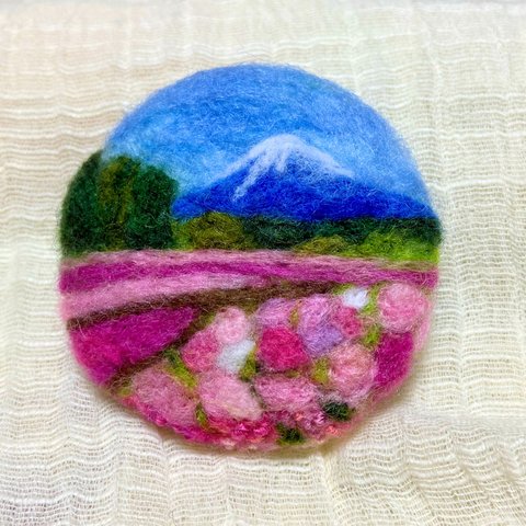 富士山と芝桜   羊毛フェルトのブローチ