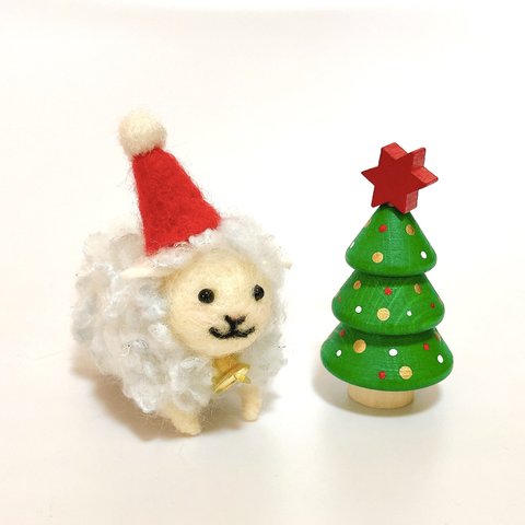 クリスマスのリヴァー・羊毛フェルトの羊くん