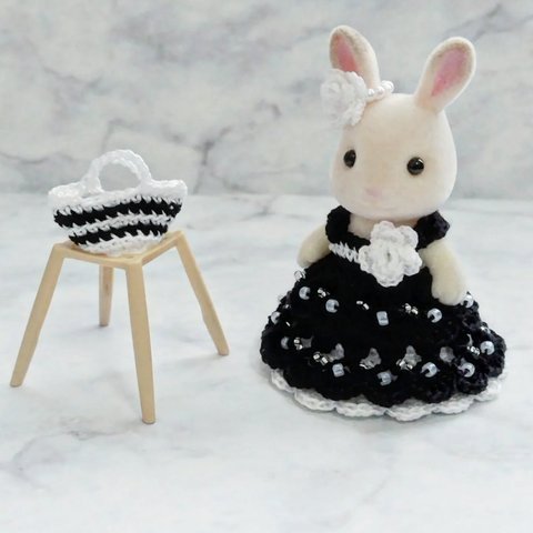 (ブラック)シルバニア 服 ウサギの女の子サイズ レース編みドレス・耳飾り・バッグ  シルバニアファミリー