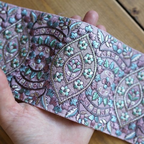 50㎝カット済【インド刺繍リボン】シルク　刺繍　リボン　りぼん   【ピンク】