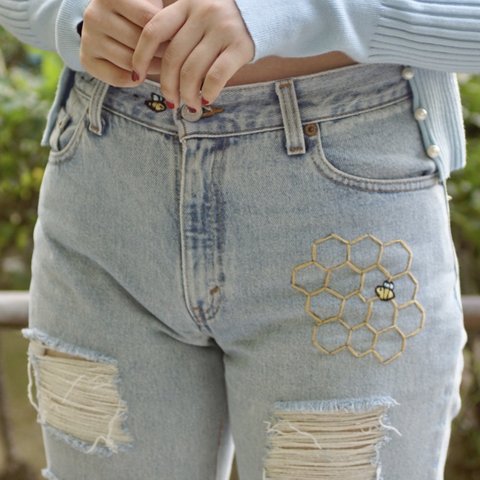 【送料無料】🐝 "Bee Mine" Jeans (ビーマイン　ジーンズ) 👖