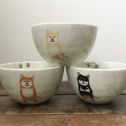 柴犬 小丼ぶり 刷毛塗り★ 赤柴 黒柴 白柴 美濃焼 陶器椀 茶碗 12.5cm