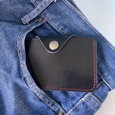 【名入れ無料】ミニ財布栃木レザーヌメ革（黒）薄型コンパクト裏面にカードポケット付き