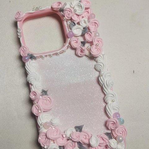 ホイップ粘土で作ったスマホケース 花 iphone