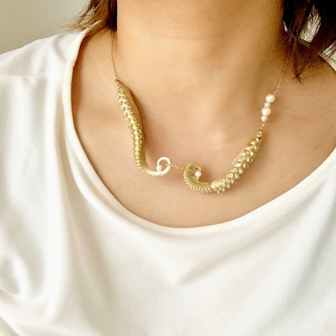 - Octopus leg - necklace【light gold】