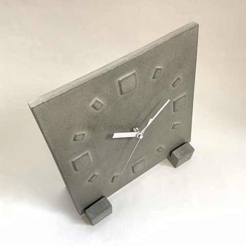 立て掛け型置き時計コンクリート製　 -コンクリート/モルタル/セメント雑貨-