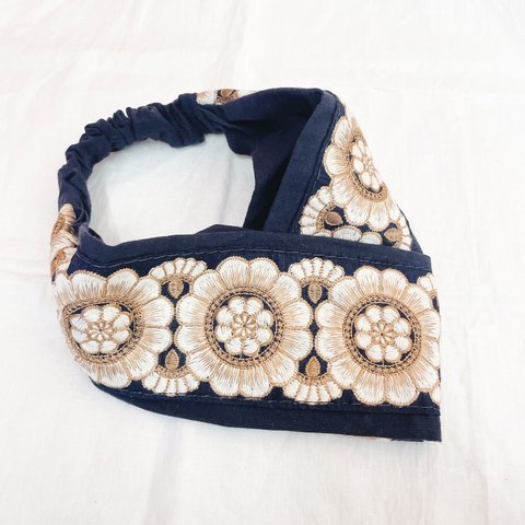 【大花🌸 Navy】インド刺繍リボンのクロスターバン（両側）　ヘアバンド