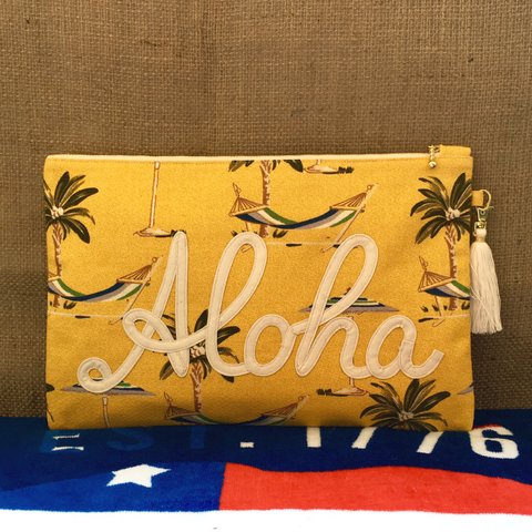 ☆再販4☆BEACH×ALOHAのクラッチバック Y E L L OW