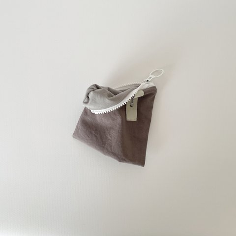 "Logwood" poitto10深型 天然色素染NYLON POUCH