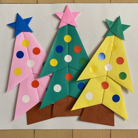 折り紙 クリスマス ツリー  大 カラフル　b    冬 壁面飾り 施設 病院 保育園