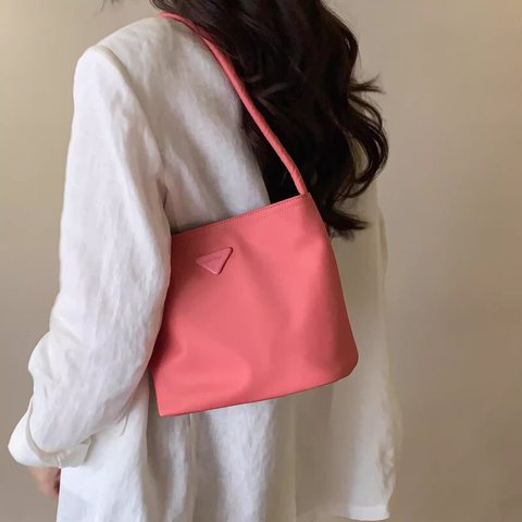 革製女性用バッグ 女性鞄 サテンショルダーバッグ 2色 桜色 水色 シンプル おしゃれ ショルダーバッグ ハンドバッグ トートバッグ
