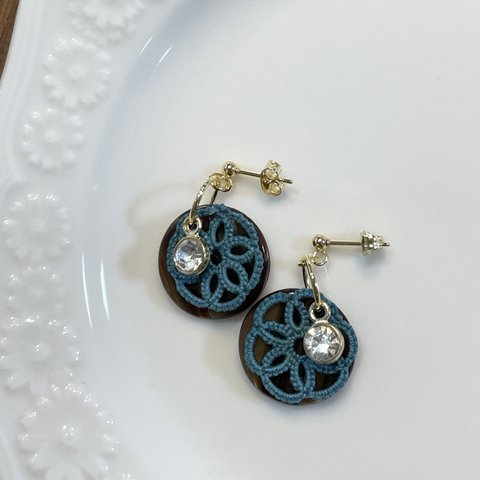 ピアス　タティングレース＋アクリルチャーム