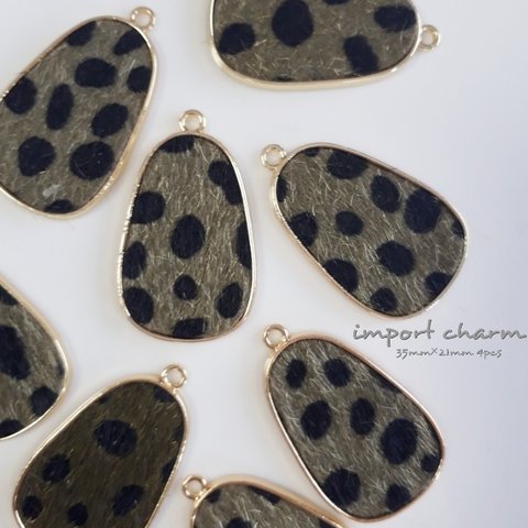 ✨new color✨import charm  dalmatian  4pcs【Ch-159】