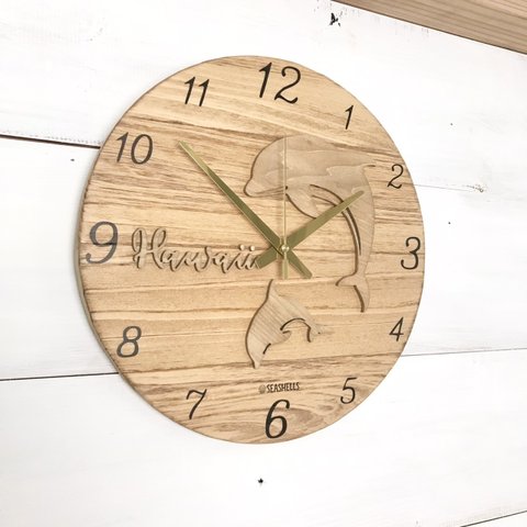 イルカのウッドロゴ壁掛け時計 ハワイアンデザイン時計 ウォールクロック 丸型 ドルフィン 店舗用時計 木製 ハンドメイド