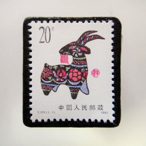 中国　切手ブローチ3840