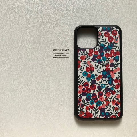 ＊ 新作＊ LIBERTYリバティiPhone11Proケース＊ウイルトシャー＊