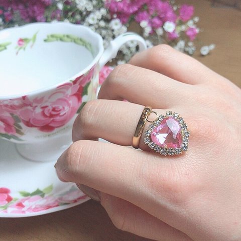 ビジューリング　ハートビジュー　キラキラ　リング　heart  ring クリスタル　キュービックジルコニア　チャームリング　ゴールド