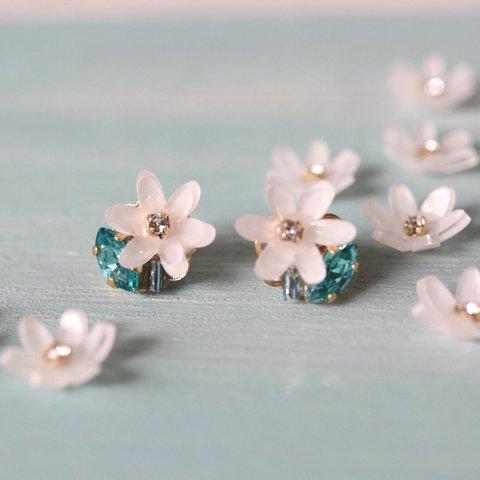 cute flower、スワロフスキーbijou*ピアス／イヤリング