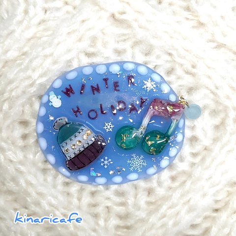 音符♬ の WINTER HOLIDAY ブローチ〔アクアマリン〕