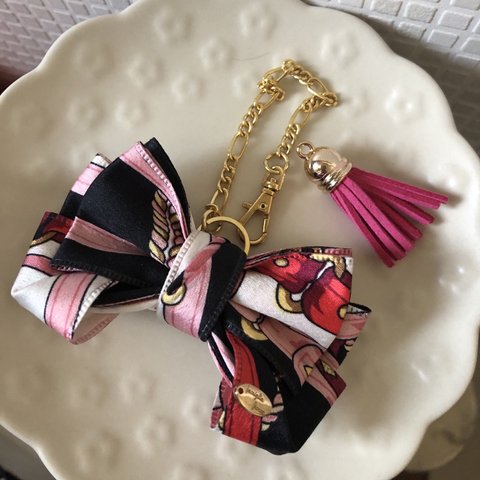【再販】ピンク♡スカーフ柄が大人可愛い♪リボンのバッグチャーム　フリンジ付き