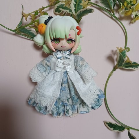 虫虫クカカ　虫虫カフェ　ワンピースス　アウトフィット　ワンピース　服